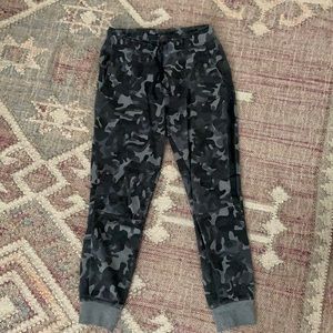 Nike Camo Sweatpant Joggers